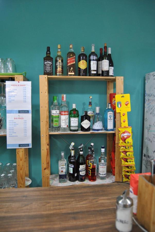 Balarm - Hostel And Bar Palermo Bagian luar foto