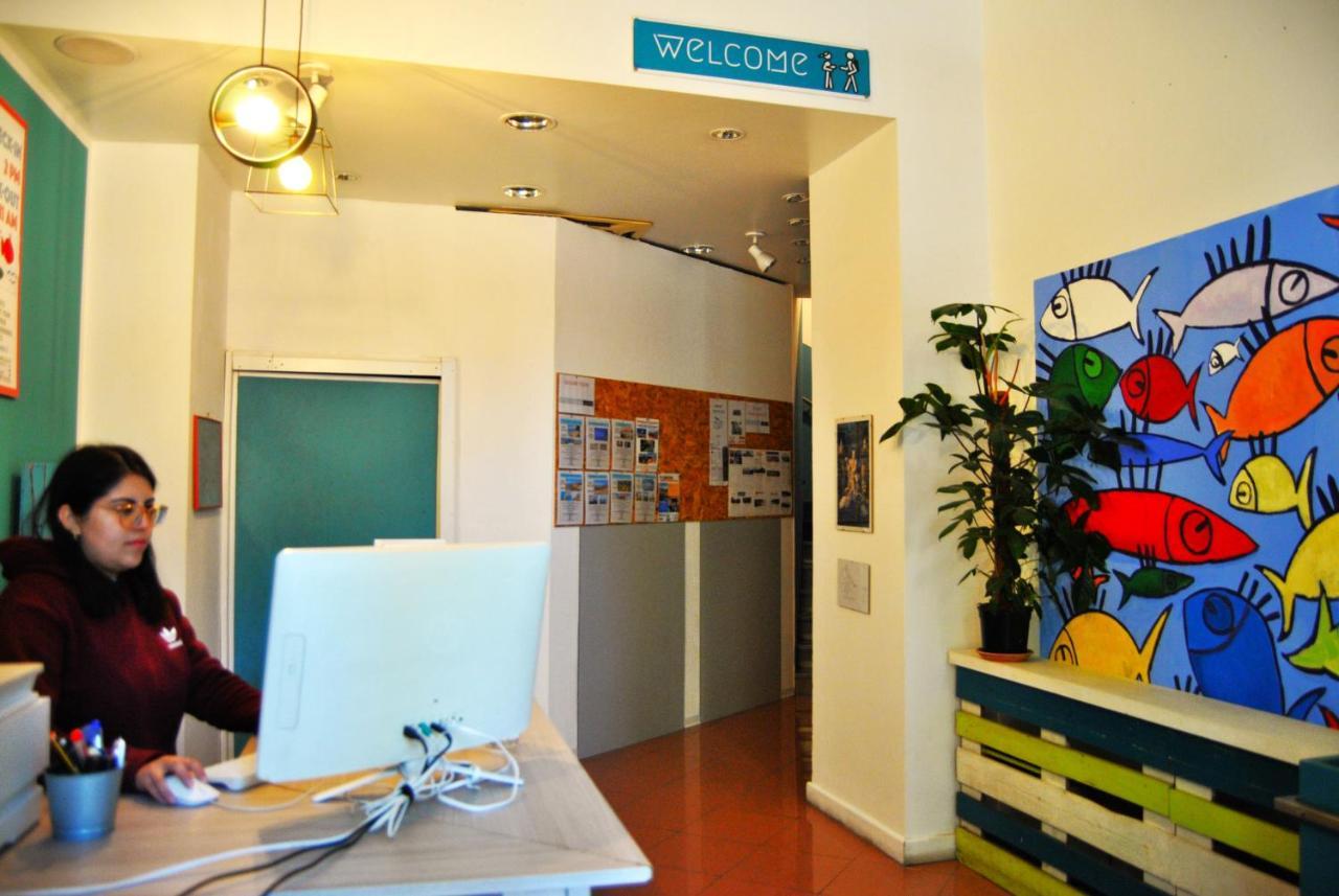 Balarm - Hostel And Bar Palermo Bagian luar foto