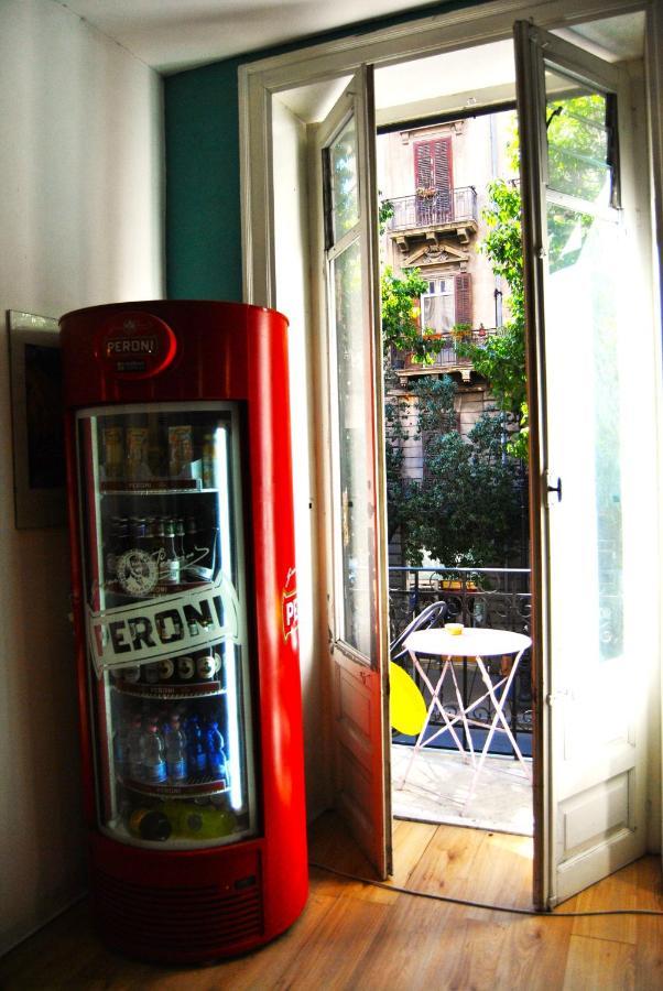 Balarm - Hostel And Bar Palermo Bagian luar foto