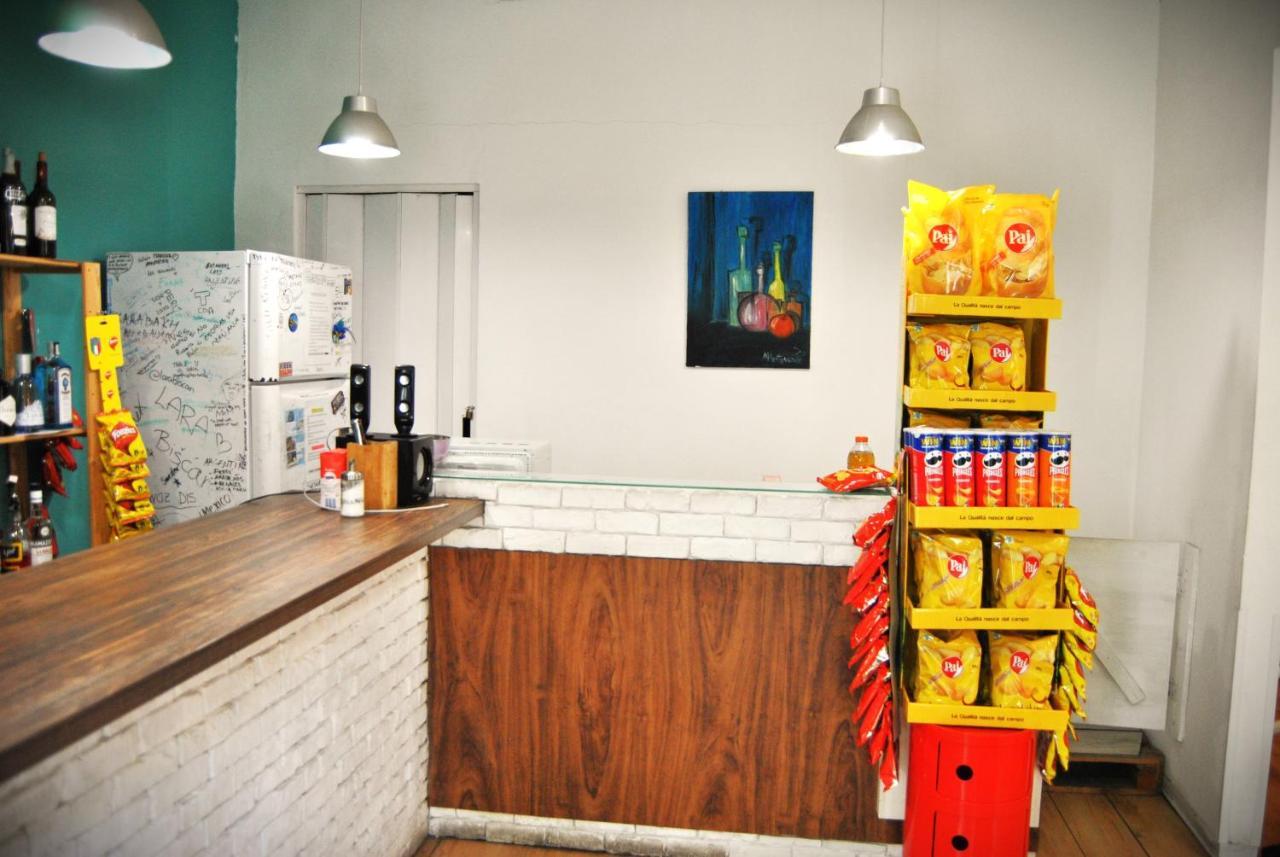 Balarm - Hostel And Bar Palermo Bagian luar foto